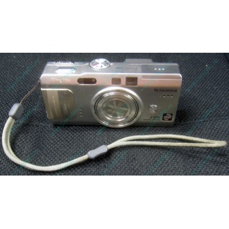 Фотоаппарат Fujifilm FinePix F810 (без зарядного устройства) - Красково